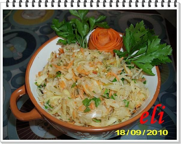 Surówka Eli z kiszonej kapusty