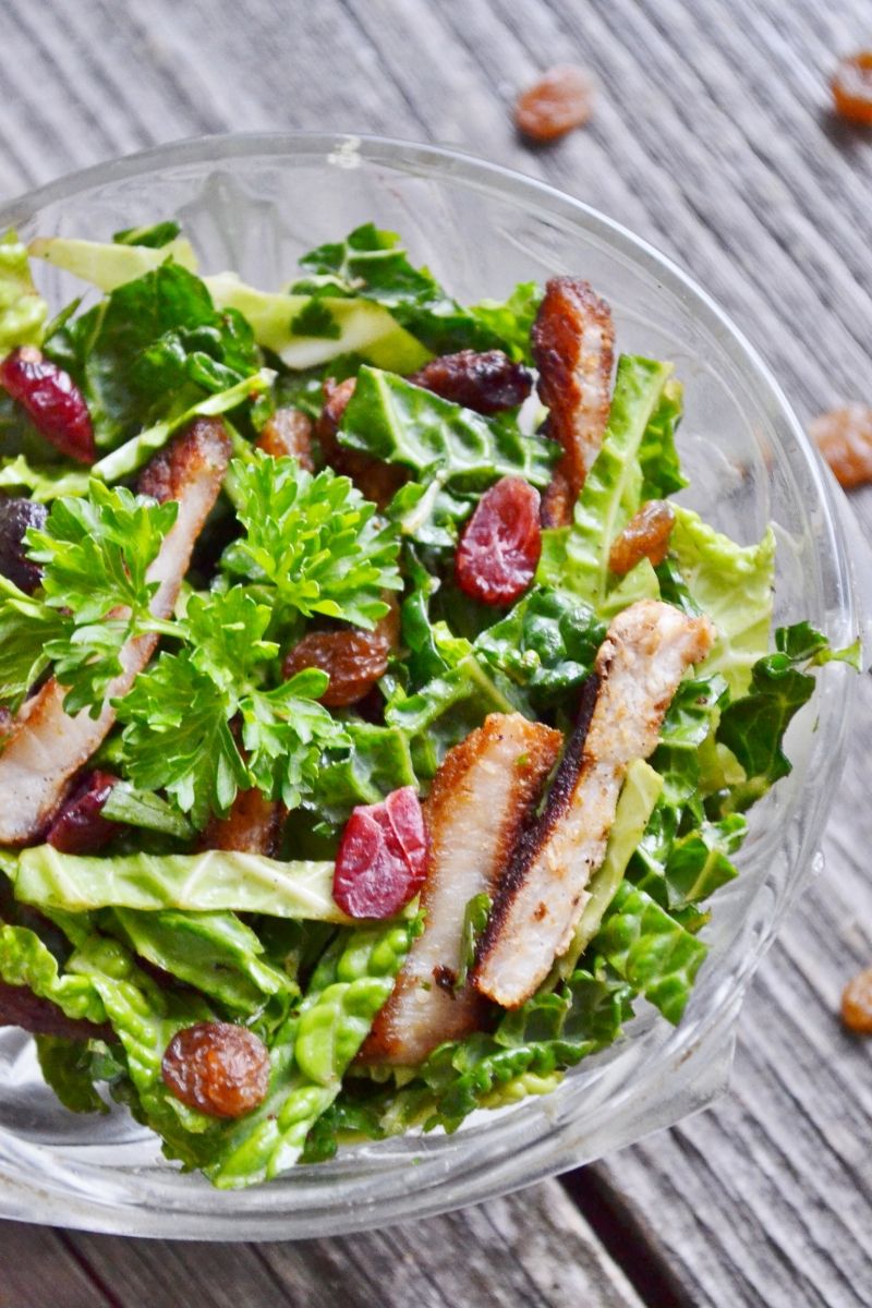 Surówka kapuściana z boczkiem