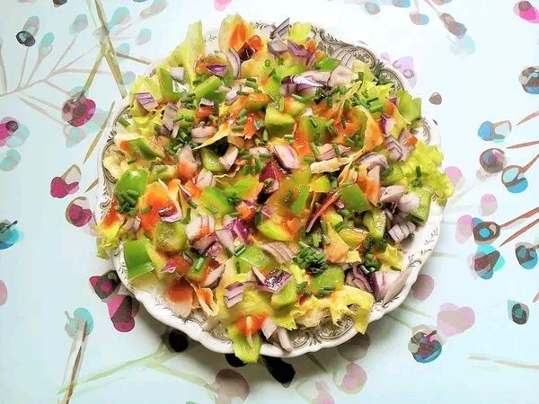 Surówka lodowa z zieloną papryką