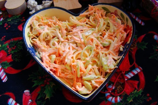 Surówka marchewkowo - porowa