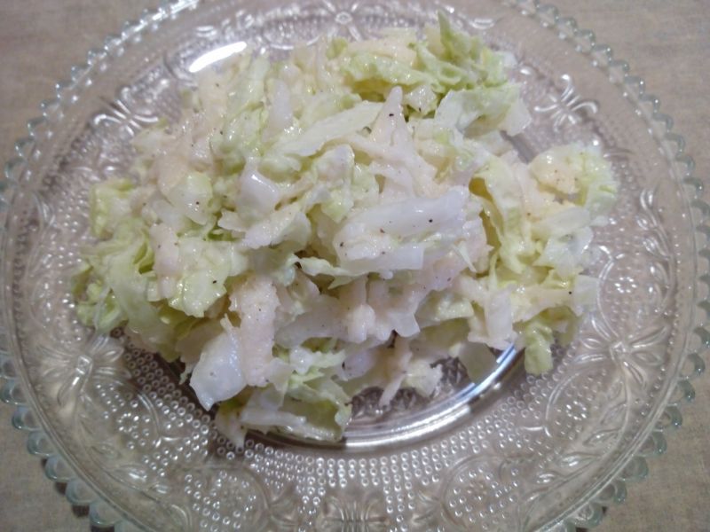 Surówka obiadowa z kapusty pekińskiej Surówka obiadowa z kapusty pekińskiej