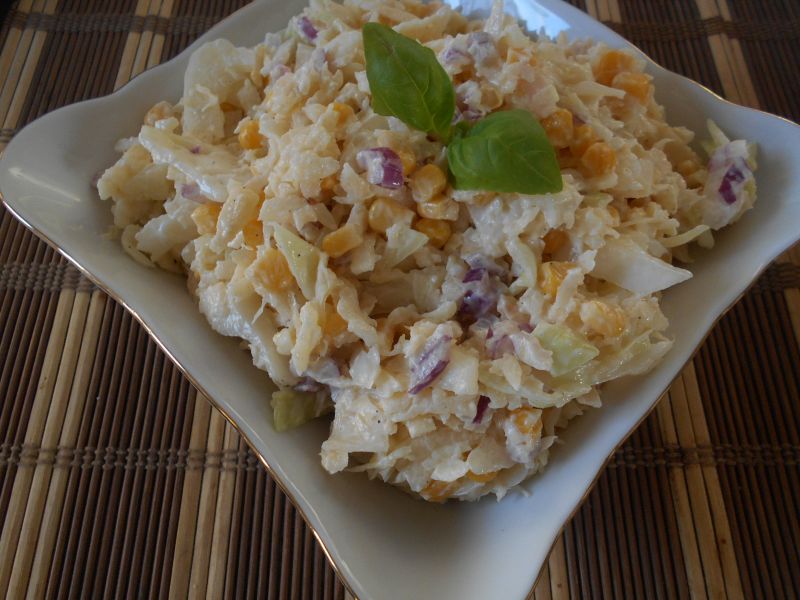 Surówka podwójnie kapuściana Surówka podwójnie kapuściana