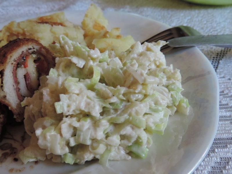 Surówka porowa z jabłkiem