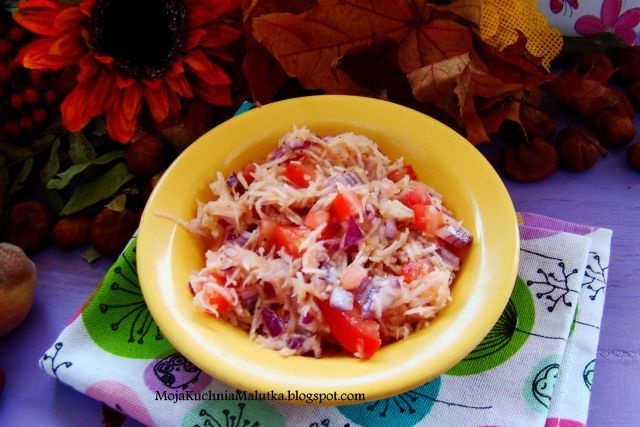 Surówka selerowo - pomidorowa 