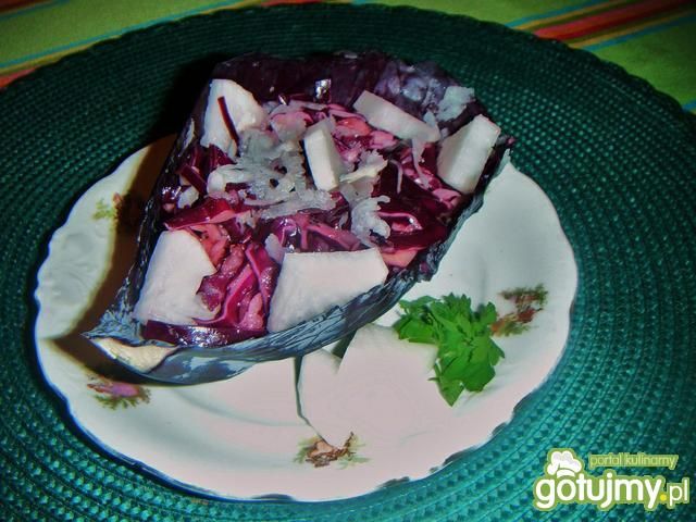 Surówka z białą rzodkwią i kapustą