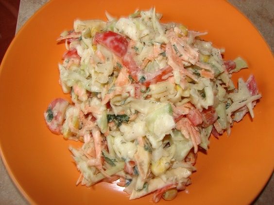 Surówka z białej kapusty Surówka z białej kapusty