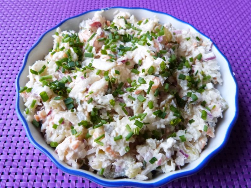 Surówka z białej kapusty z musztardowcem