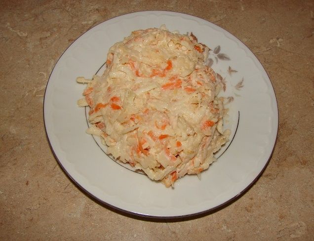 Surówka z białej rzodkwi