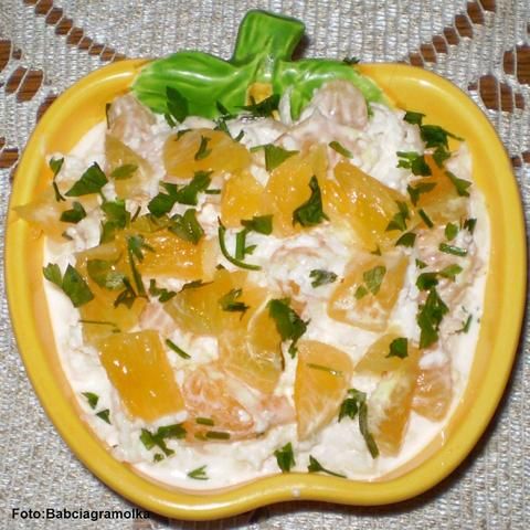 Surówka z białej rzodkwi z mandarynkami 