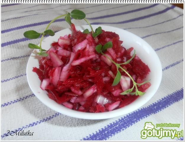 Surówka z buraczków czerwonych