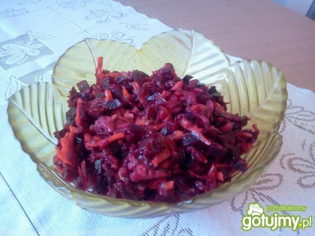 Surówka z buraka i marchewki do obiadu