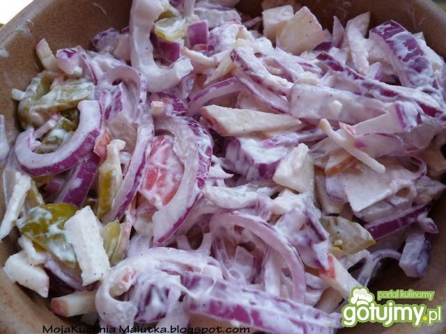 Surówka z cebuli i jabłka  Surówka z cebuli i jabłka