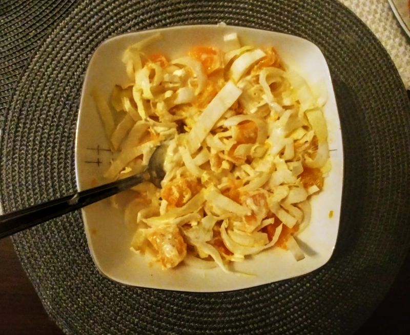 Surówka z cykorii i mandarynek