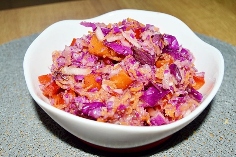 Surówka z czerwonej kapusty