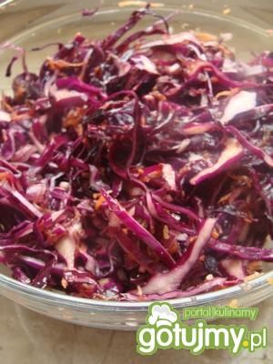 Surówka z czerwonej kapusty i marchwi