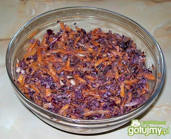 Surówka z czerwonej kapusty na ostro Surówka z czerwonej kapusty na ostro