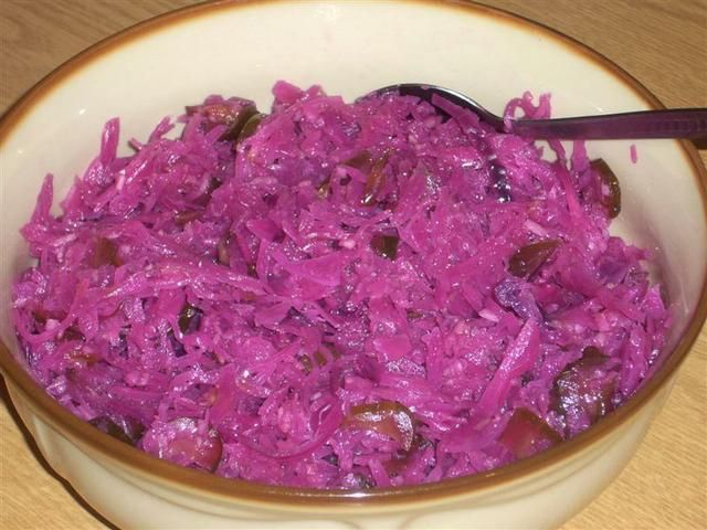 Surówka z czerwonej kapusty parzona 