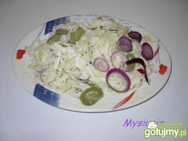 Surówka z kalarepy i bobu 