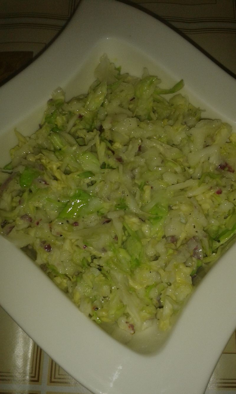 Surówka z kapusty białej