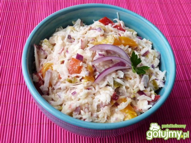 Surówka z kapusty białej i selera  Surówka z kapusty białej i selera