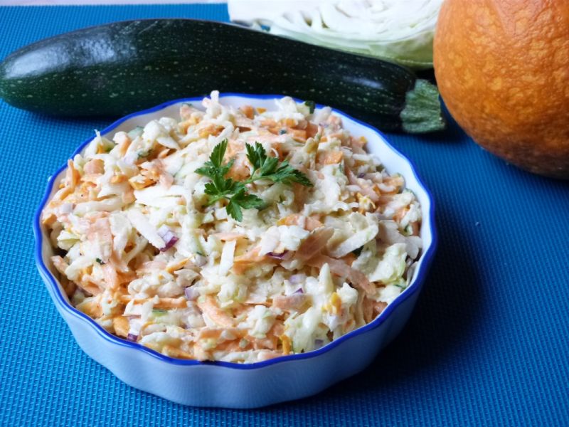 Surówka z kapusty, cukinii i dyni Surówka z kapusty, cukinii i dyni