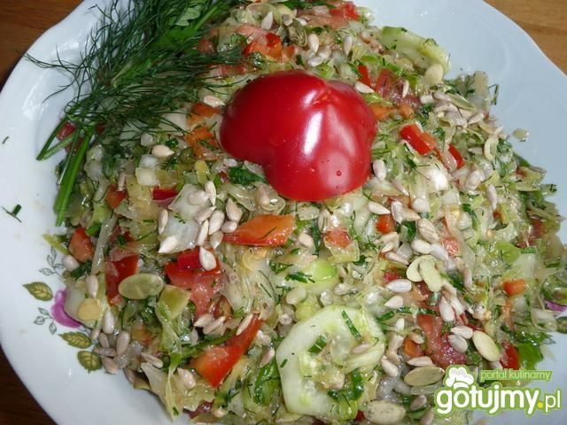 Surówka z kapusty i papryki Surówka z kapusty i papryki