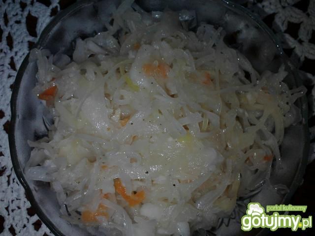 Surówka z kapusty kiszonej Surówka z kapusty kiszonej