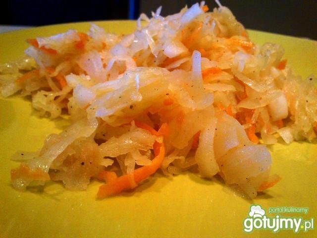 Surówka z kapusty kiszonej 3