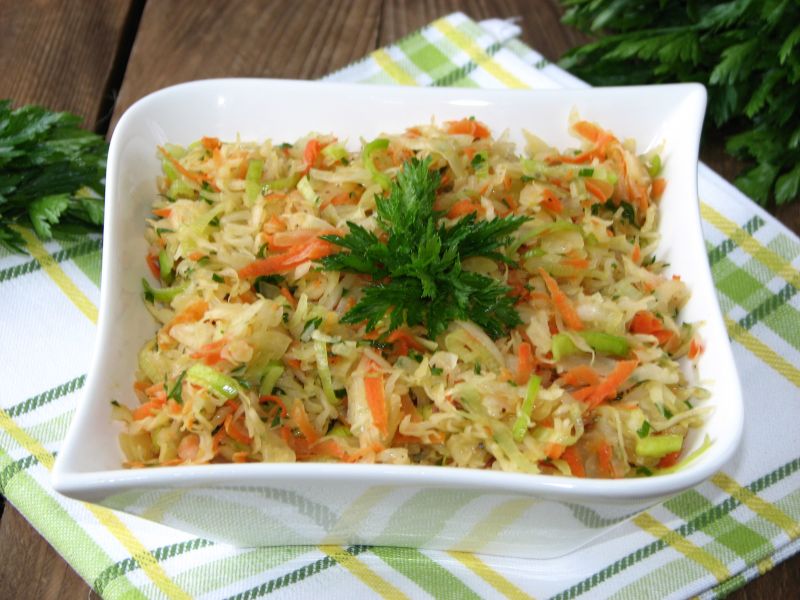 Surówka z kapusty kiszonej Surówka z kapusty kiszonej