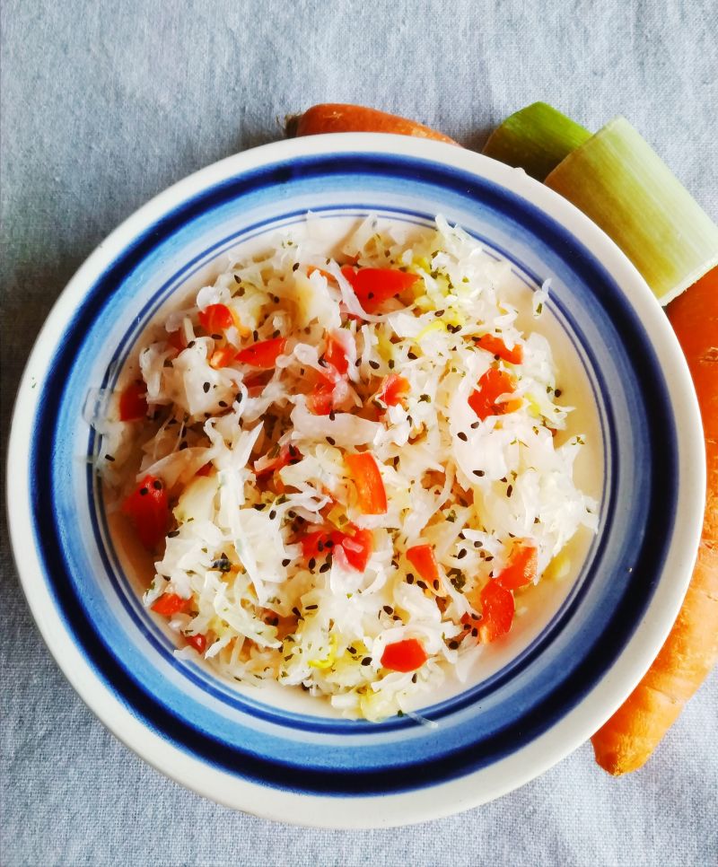 Surówka z kapusty kiszonej