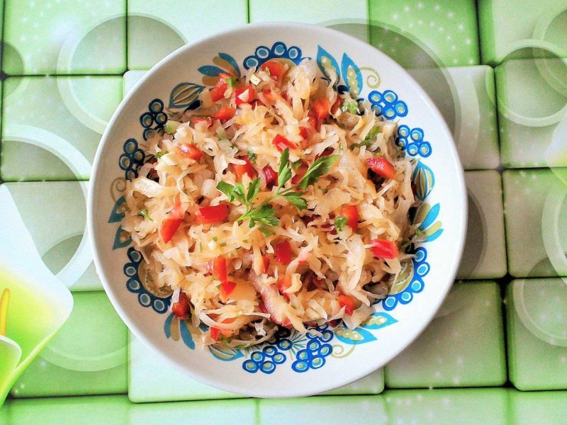 Surówka z kapusty kiszonej Surówka z kapusty kiszonej