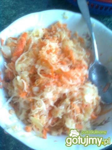 Surówka z kapusty kwaszonej 