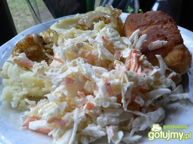 Surówka z kapusty pekińskiej z cz. rzepą Surówka z kapusty pekińskiej z cz. rzepą