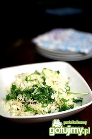 Surówka z kapusty pekińskiej z rukolą Surówka z kapusty pekińskiej z rukolą