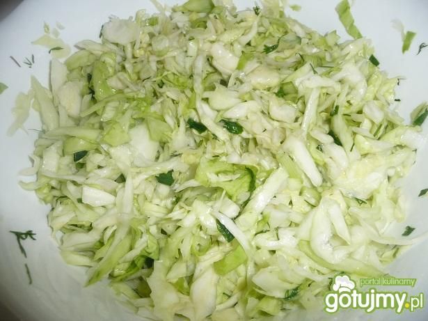Surówka z kapusty sałatkowej