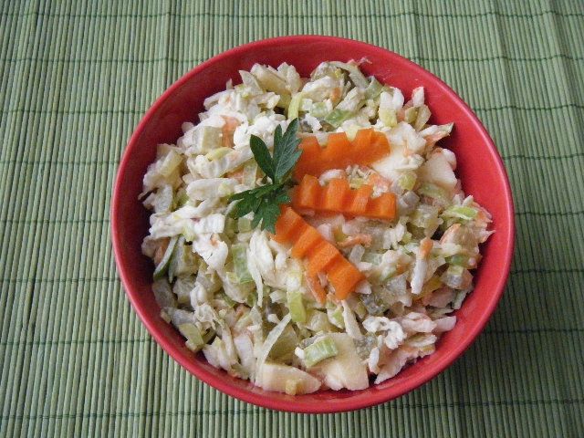 Surówka z kapusty włoskiej Surówka z kapusty włoskiej