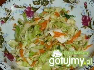 Surówka z kapusty z marchewką  Surówka z kapusty z marchewką