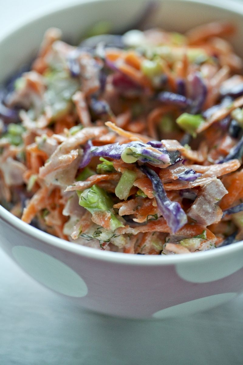 Surówka z kapustynymi na parze  Surówka z kapustynymi na parze