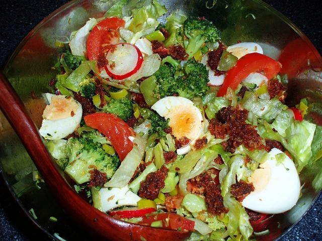 Surówka z Karmelizowanym Makaronem Ryż.