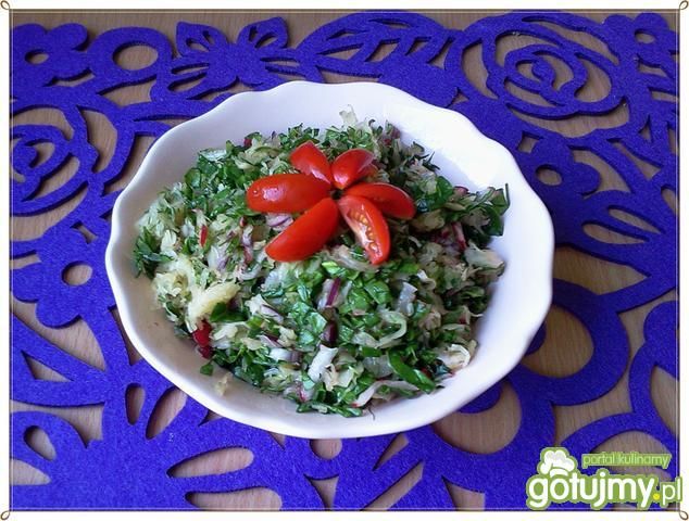 Surówka z kiszonej i szpinaku do obiadu Surówka z kiszonej i szpinaku do obiadu