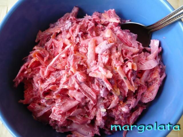 Surówka z kiszonej kapusty 2  z burakiem