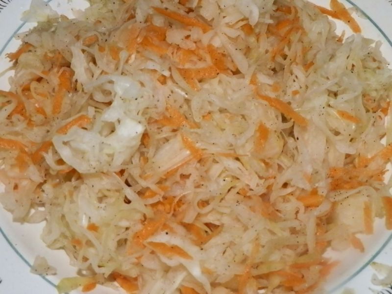 Surówka z kiszonej kapusty Surówka z kiszonej kapusty