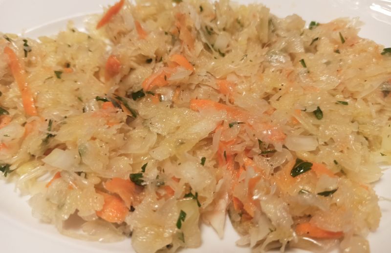 Surówka z kiszonej kapusty Surówka z kiszonej kapusty