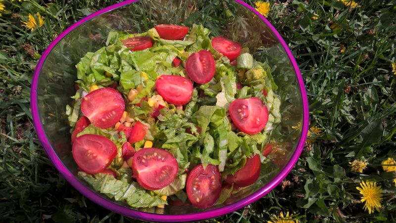 Surówka z kukurydzą i pekińską