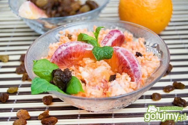 Surówka z marchewki,czerwonej pomarańczy Surówka z marchewki,czerwonej pomarańczy