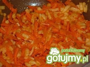 Surówka z marchewki i jabłka. Surówka z marchewki i jabłka.