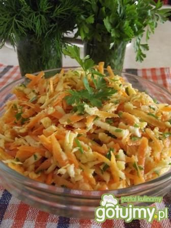 Surówka z marchewki i pietruszki