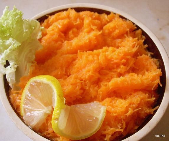 Surówka z marchewki - najprostsza Surówka z marchewki - najprostsza