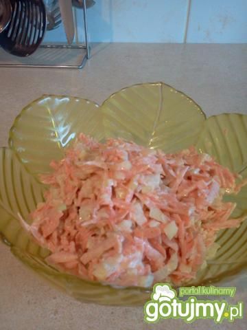 Surówka z marchewki z majonezem Surówka z marchewki z majonezem