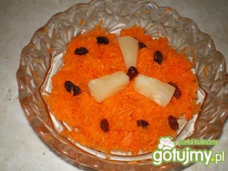 Surówka z marchwi i ananasa